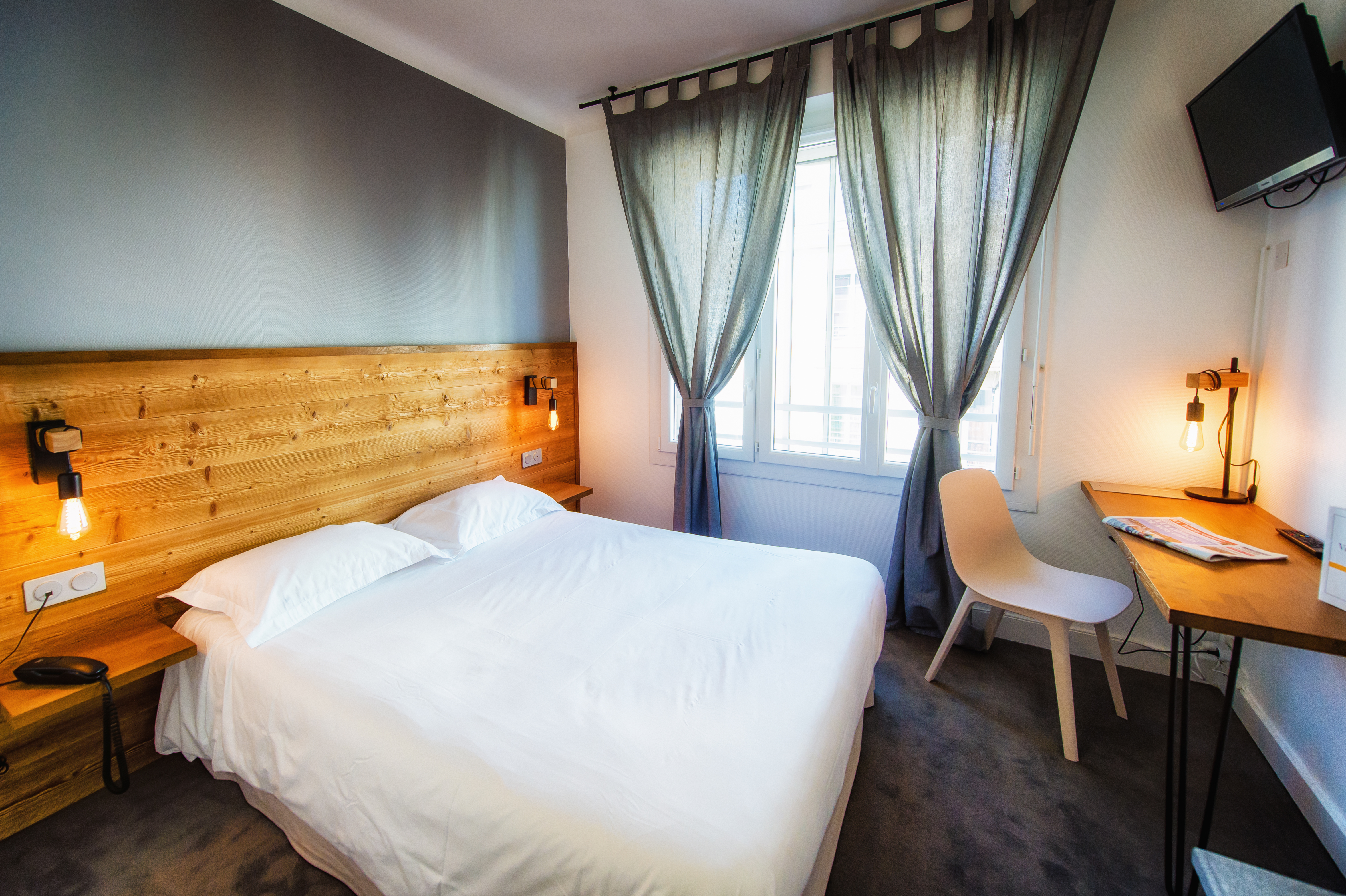 chambre-hotel-lorient-tv